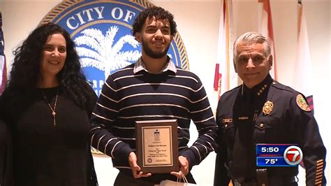 Miami Police honors 10 local students for doing the right thing